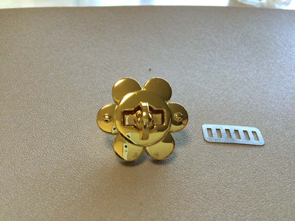 ★クラフト材料★ひねり金具★お花拍卖