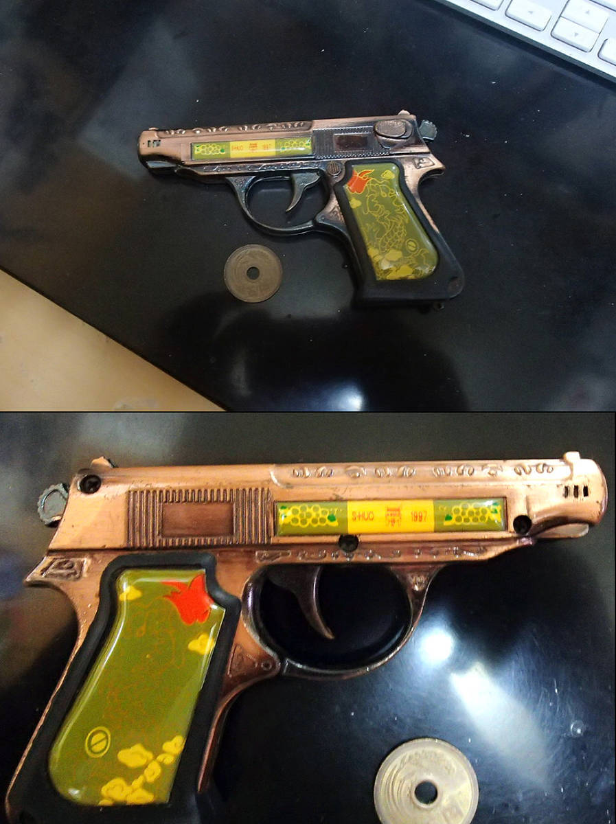 ●ワルサーPP?(PPK)のライター ガス切れ中。金属。サイズは、横:約11cm 拍卖