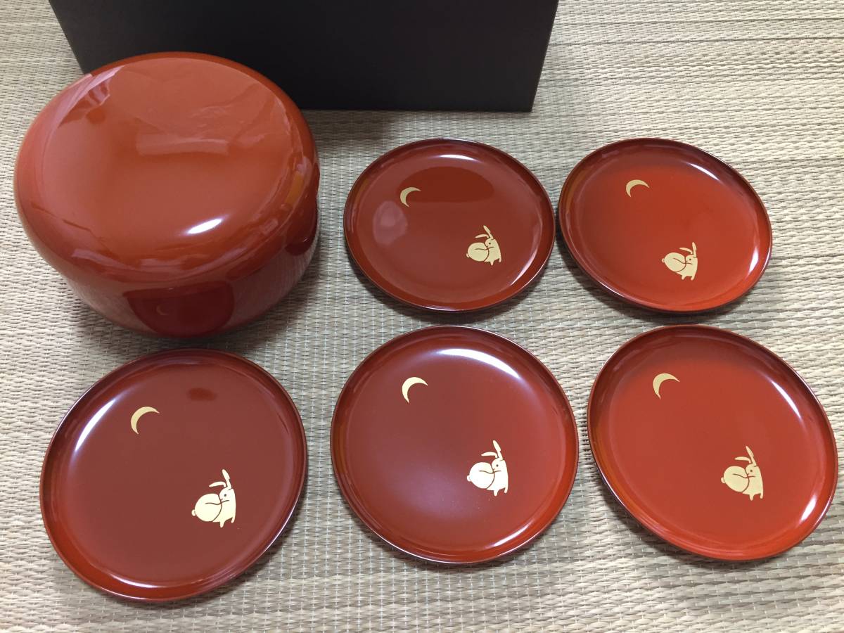 ☆土日発送☆※平日は発送できません※山田平安堂 漆器 コースター小皿揃 お菓子入れ うさぎ ☆新品・未使用☆拍卖