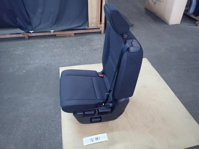 セレナ DAA-GNC27 センターシート K23 88364-5TS1A拍卖