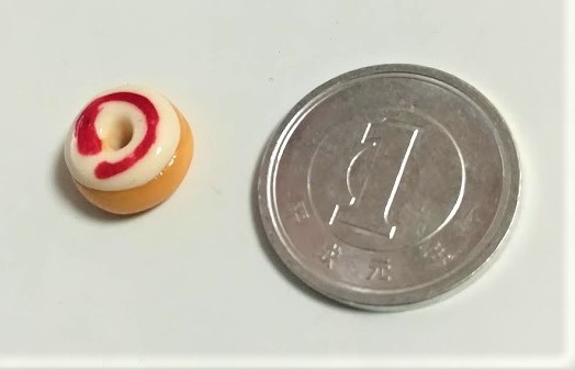 ミニチュア★クリームドーナツ★ラズベリー★シルバニアやリカちゃんハウスにもピッタリ★ドールハウスに★プチサイズ★拍卖