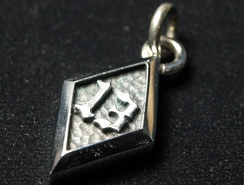 サーティーン★13★ペンダント★小★ジャーマンシルバー拍卖