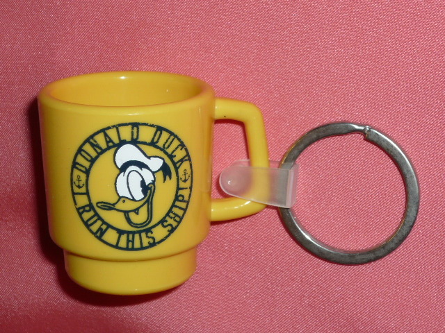 激レア!レトロ ディズニー ドナルドダック カップ型 マスコットキーホルダー拍卖
