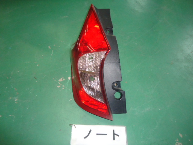 ノート E12 左テールランプユニット 即決 4341拍卖
