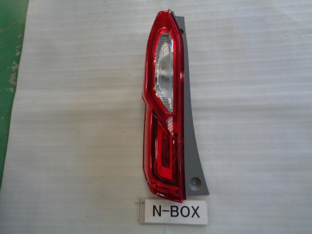 N-BOX JF3 左テールランプユニット 即決 6574拍卖