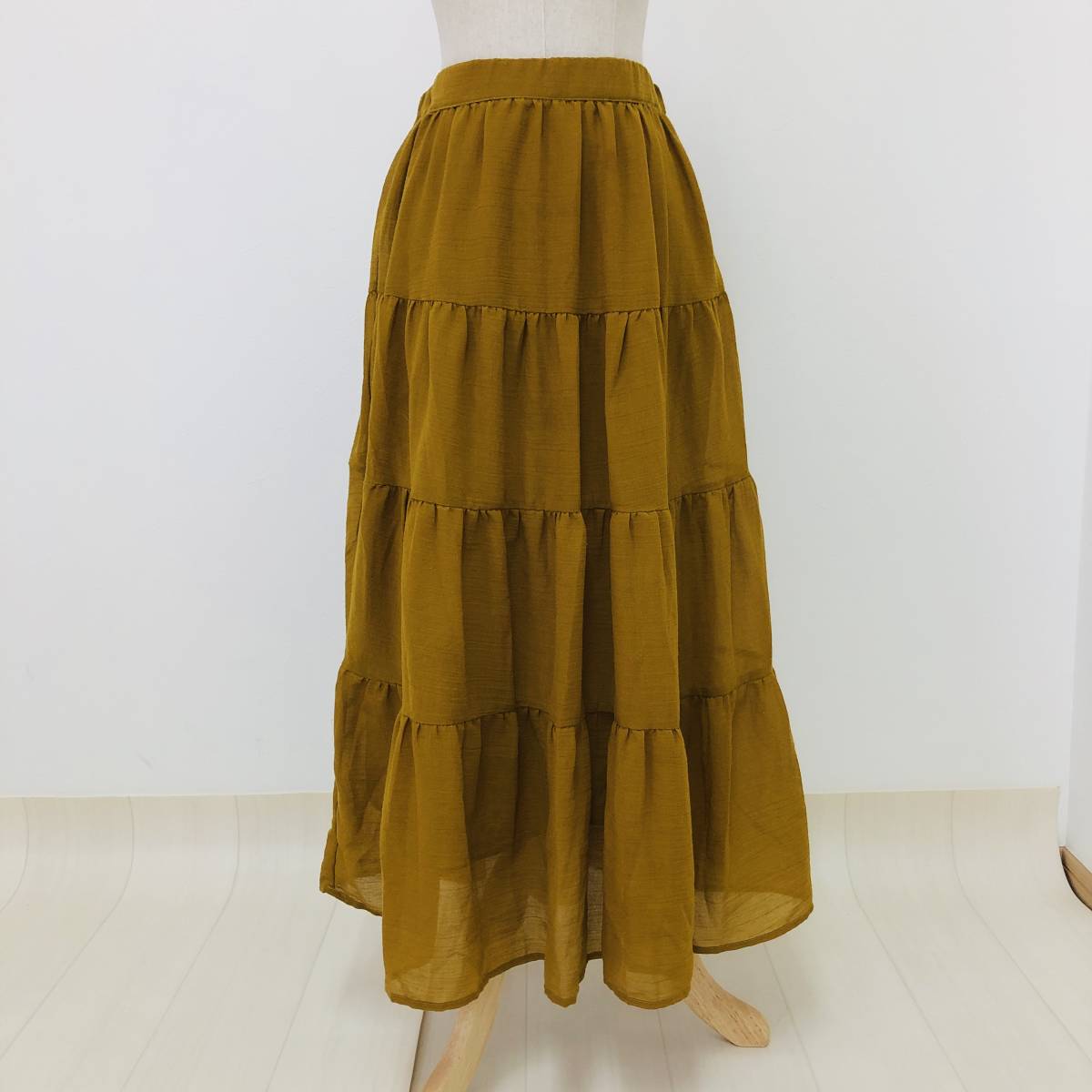 a02487 美品 earth music&ecology アース スカート ロング丈 薄手 裏地あり ウエストゴム F マスタード色 シンプルデイリーカジュアル拍卖