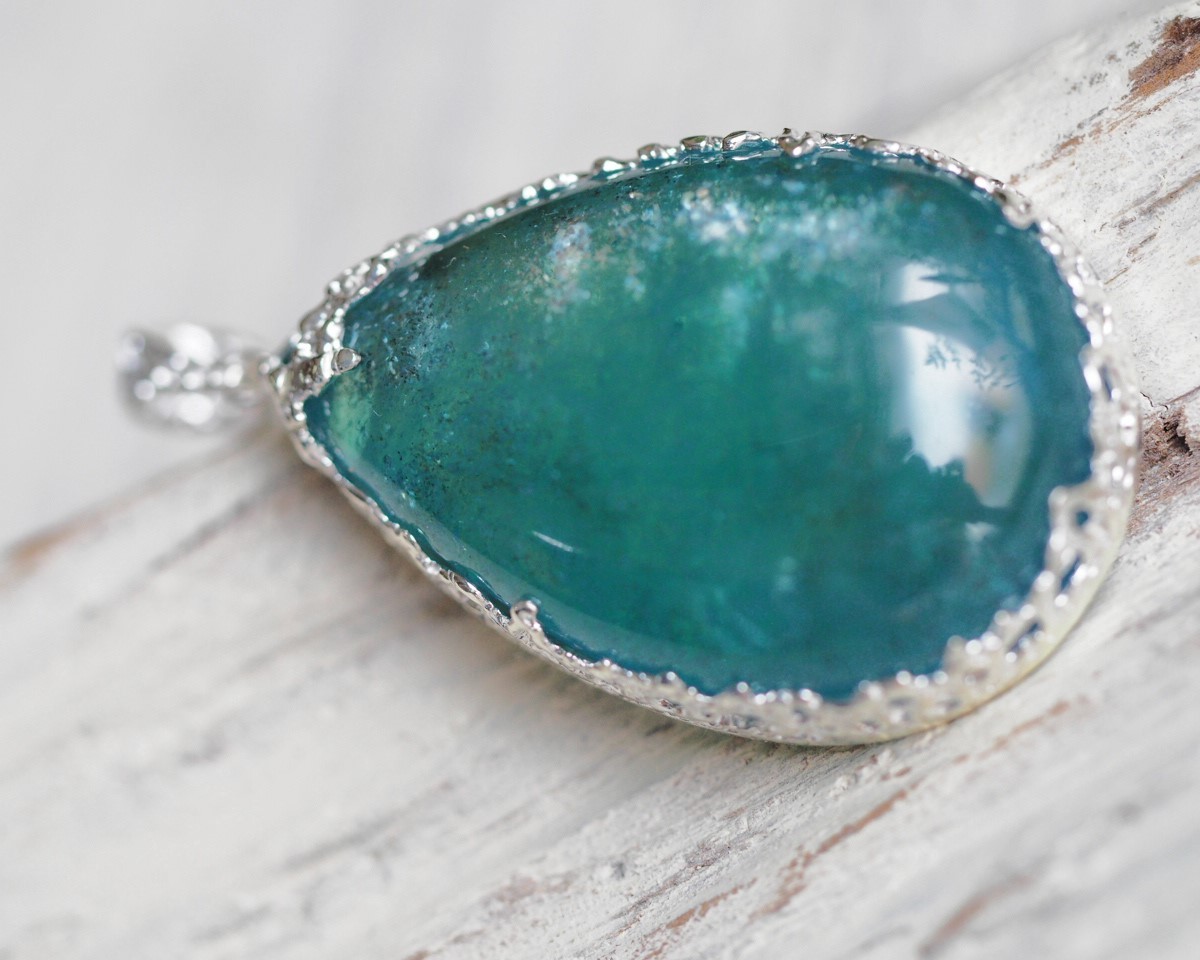 アクセサリ(緑柱石) SV ペンダントトップ 大きめのルース 天然アクアマリン 拍卖