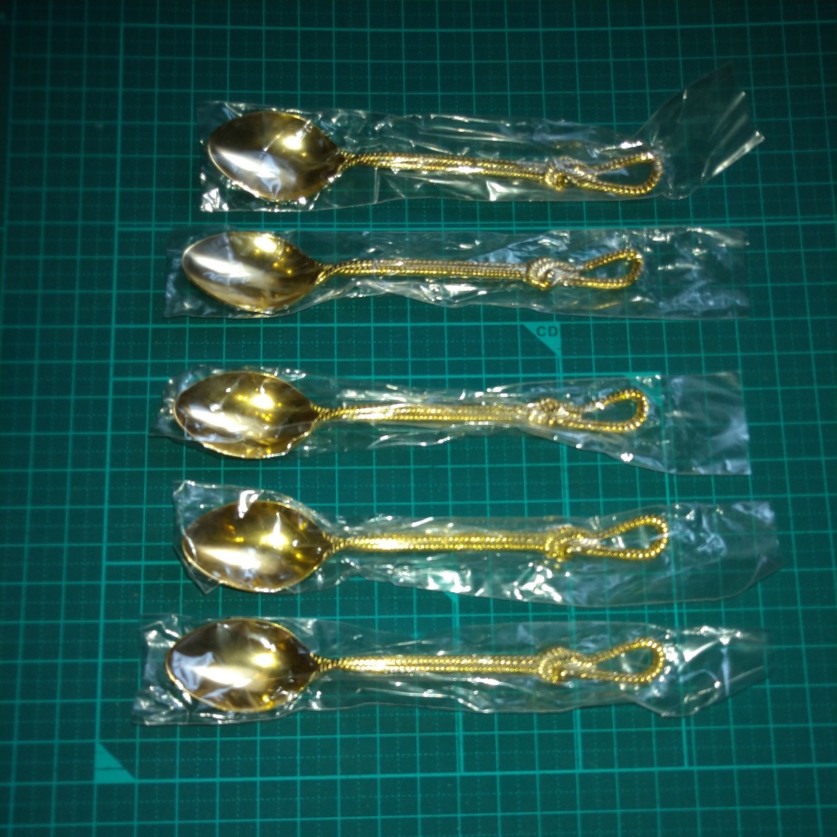 スプーン5本セット。金、ゴールド、招福、縁起【断捨離】拍卖