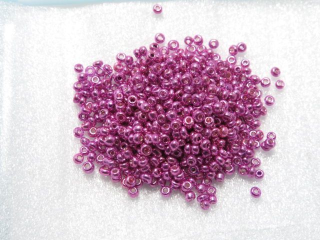 ガラスビーズ メタリック ノーマル(S) 2x2mm ピンクパープル 約300個拍卖