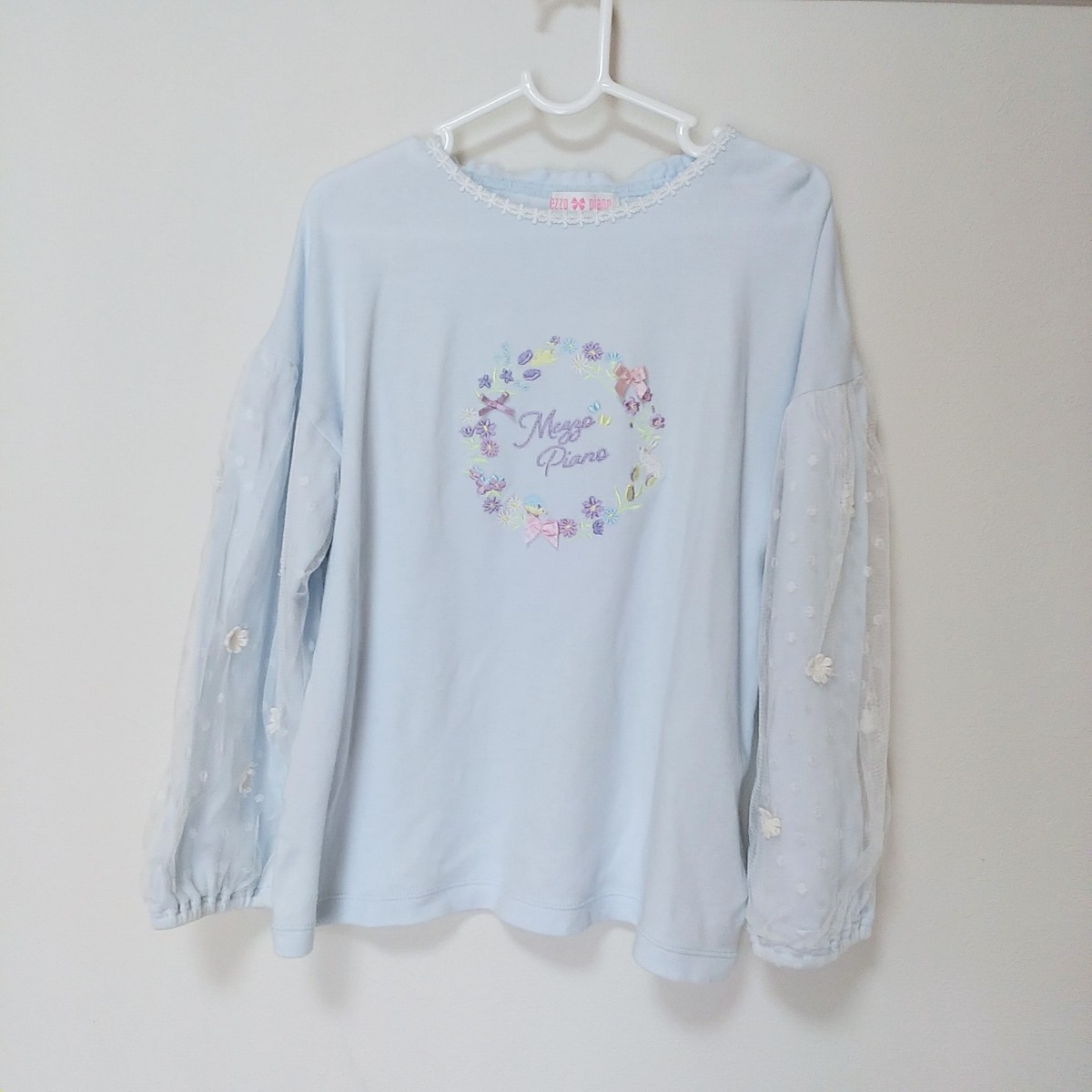 mezzo piano(メゾピアノ)花刺繍 袖ドット チュール 8分袖 Tシャツ 140拍卖