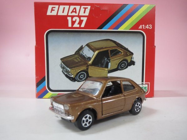 64925■Polistil FIAT127  ポリスティル拍卖