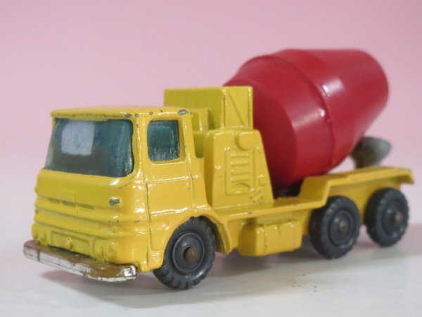 65110■HUSKY ハスキー E.R.F. セメントミキサー拍卖