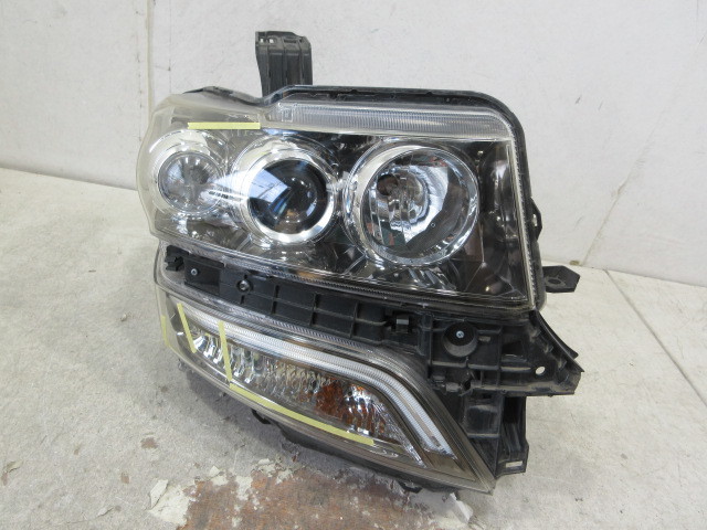 ホンダ N BOX カスタム JF1/JF2 前期 純正 青LED HID 右ヘッドライト拍卖