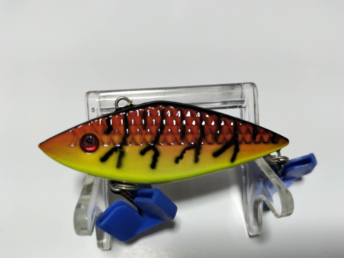 1 ダイヤモンドシャッド 1/4oz 約6㎝ ストライクキング STRIKE KING DIAMOND SHAD シンキング バイブレーション BOX保管の未使用拍卖