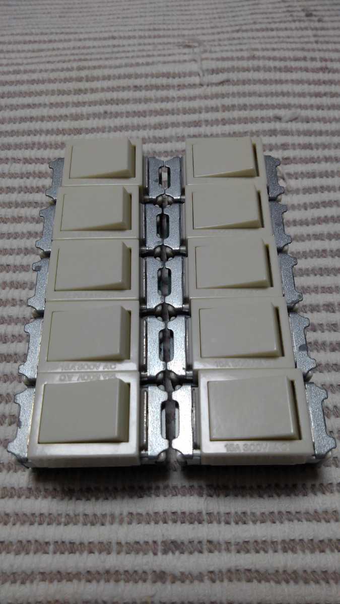 パナソニック フルカラー WN5002 3路スイッチ 新古 10個拍卖