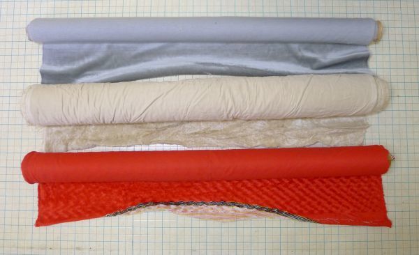 g176【未使用】布ロール 3点 ベージュ 巾134㎝ グレー 巾138㎝ レッド 巾140㎝ ハンドメイド 手芸 裁縫 【直接引取歓迎 大阪市生野区】/200拍卖