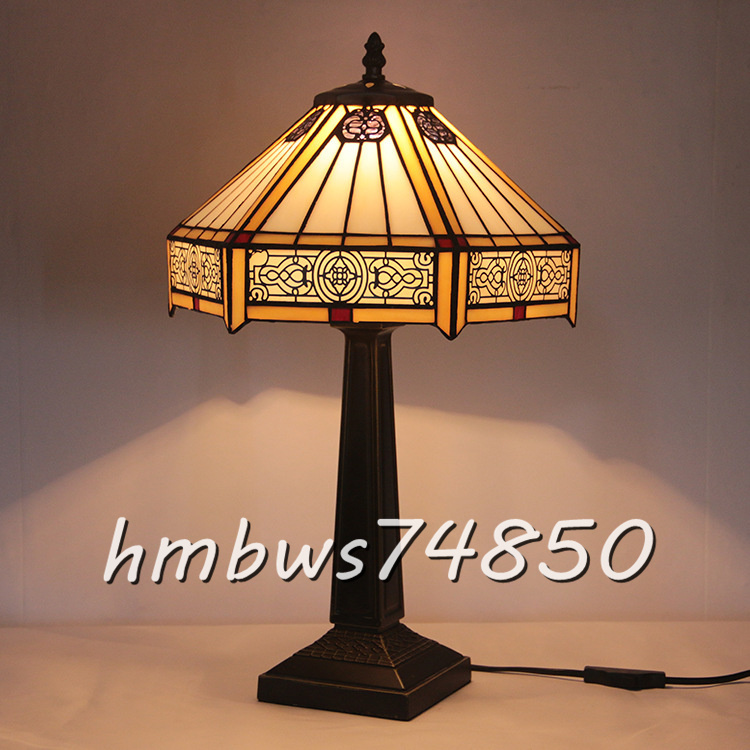 芸術品 美品 ステンドランプ ステンドグラス レトロな雰囲気 テーブルスタンド ティファニー 室内装飾 照明 ランプ拍卖