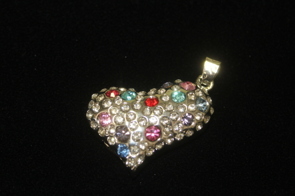 おしゃれアイテム小物アクセサリー&USBメモリー(8GB)拍卖