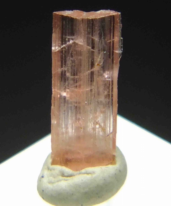 ☆☆ バイリネン石 <パキスタン> 1 ☆☆拍卖