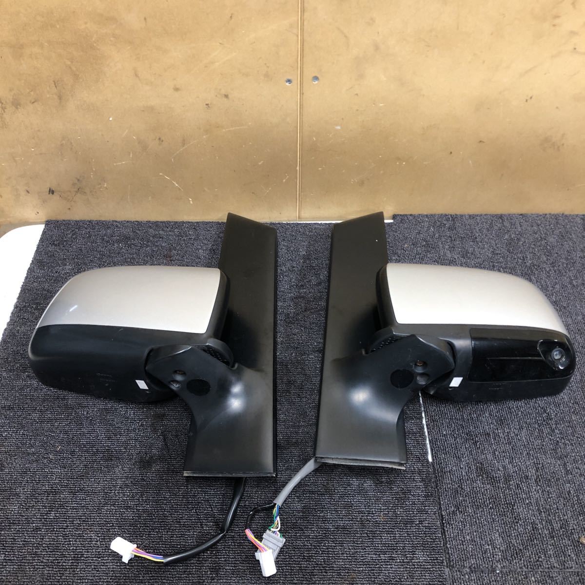 C25セレナ ドアミラー 左右セット 19-1拍卖