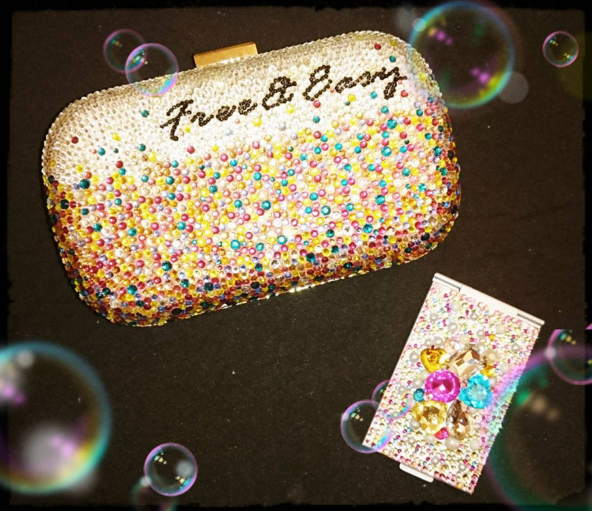 クラッチバッグに多色使いの高級ガラスストーン凸デコきらっ☆メタルゴールドチェーン内蔵で肩掛けや手持ちでパーティーへ♪おまけ付♪送込拍卖