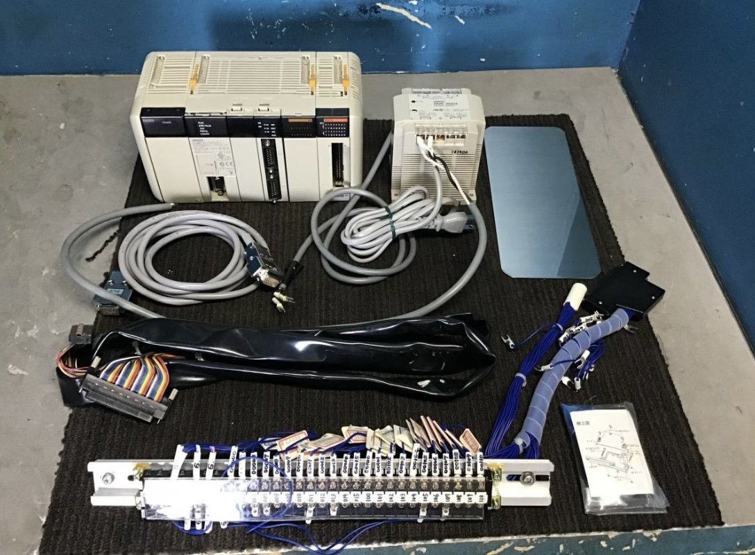 a□岐阜発 ②△電気機器色々まとめて/動作未確認/シーケンサー/CPUユニット/スイッチング・パワーサプライ/傷汚れ有り/中古品 R5.7/21□拍卖