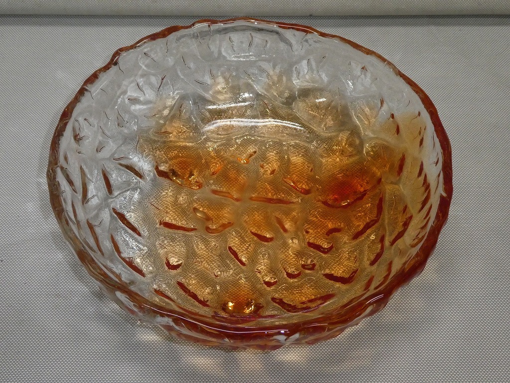 ●昭和レトロ アートガラス 三つ足 硝子 ボウル ② 菓子鉢 サラダボール デザート皿 大鉢 大皿 盛皿 盛鉢 ヴィンテージ フラワーベース●拍卖