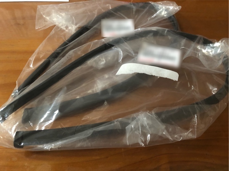 【新品】トヨタ純正 MR-S ZZW30 ハードトップ用 ルーフサイドガーニッシュ プロテクタ No.1&NO.2 ウェザーストリップ拍卖