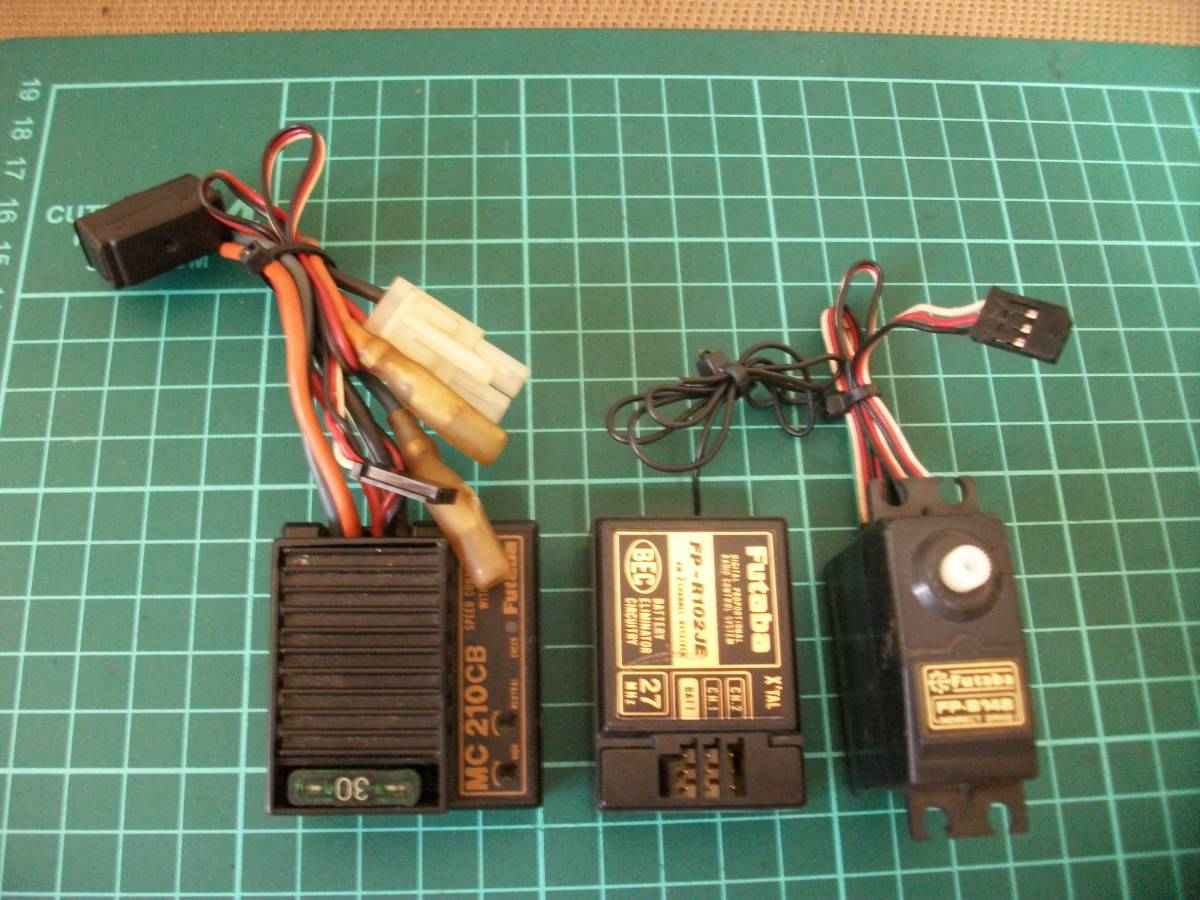 【激安目玉商品】双葉 アンプ(MC210CB)サーボセット クリスタル無 簡易通電動作確認済 一応ジャンク扱 レターパック送料一律!!拍卖