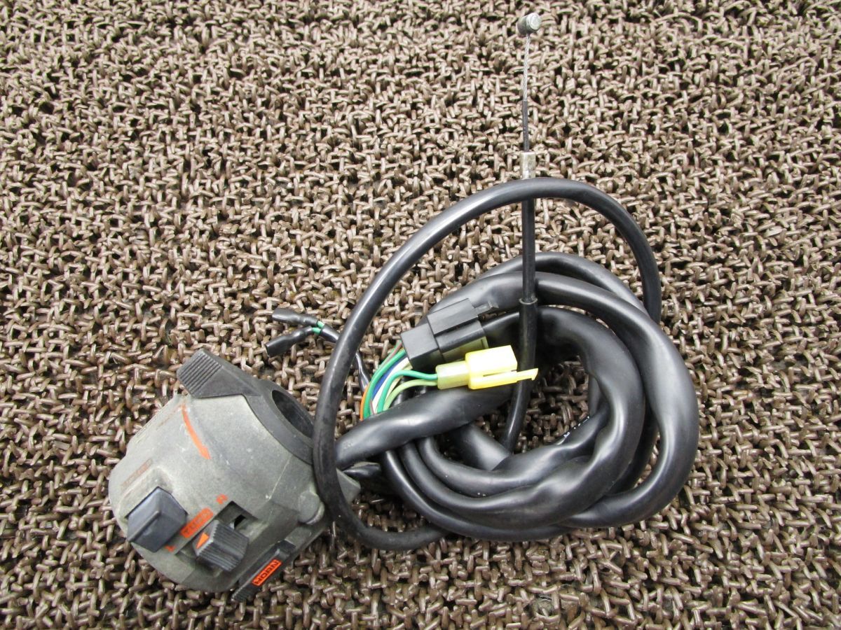 VF1000R ハンドルスイッチ左 チョークワイヤー ●D739!SC16 ホンダ 【 SC16E 】拍卖