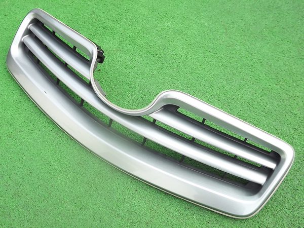 ●希少,純正オプション,カラードグリル,ミディアムシルバー?★ヴィッツKSP90/SCP90/NCP91/NCP95フロントラジエーターグリル,ビッツOP灰Re:P拍卖