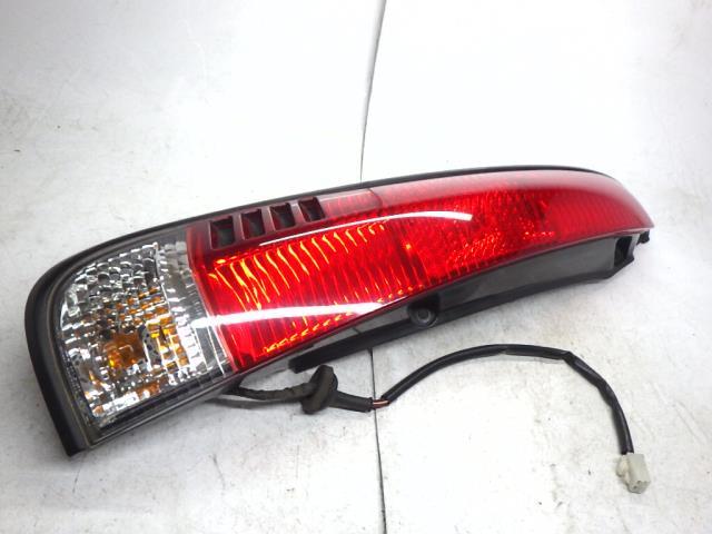 テリオスキッド TA-J131G 左テールライト ランプ 235589拍卖