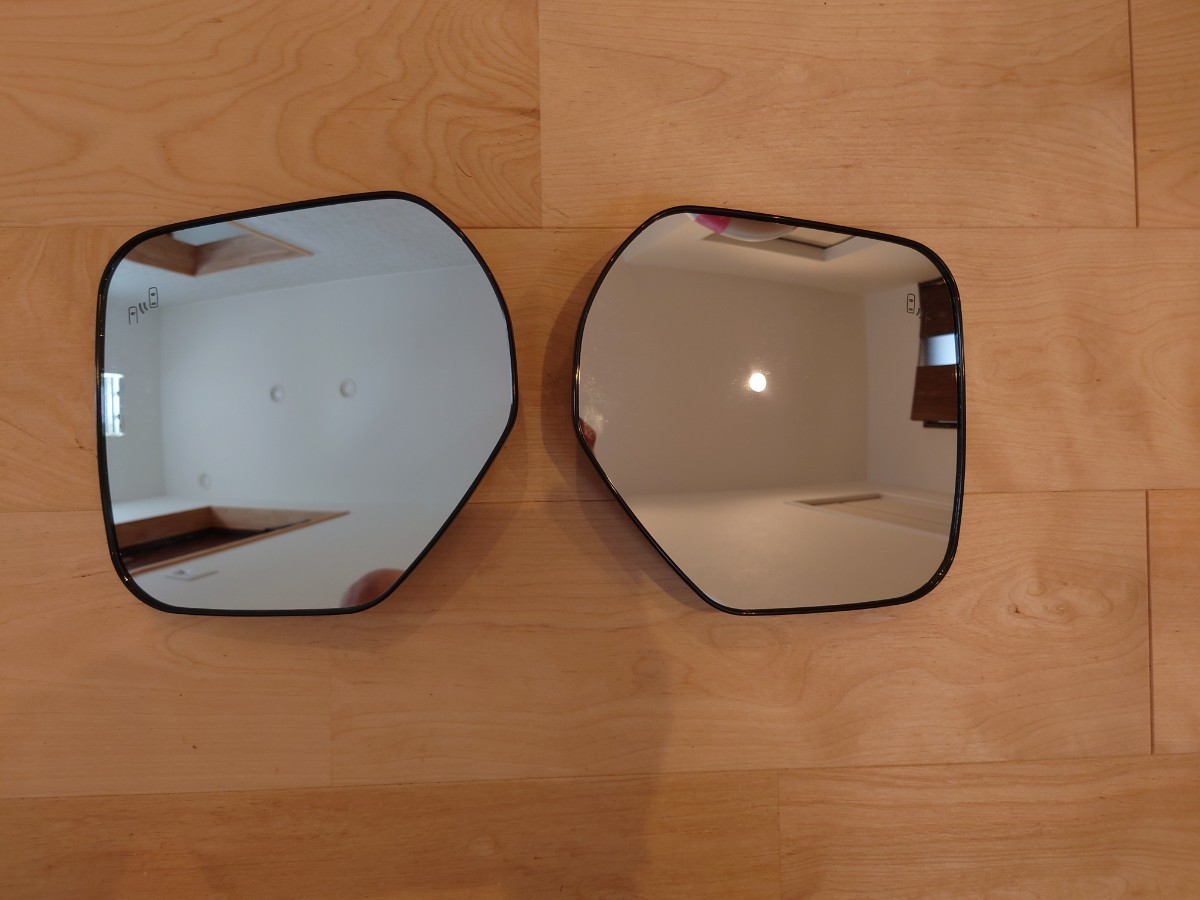 デリカ D5 純正ドアミラー レンズ 新車外し BSM 230822拍卖