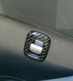 スポーティ全開♪ メルセデス ベンツ カーボン ルック トランクスイッチ パネル カバー W206 S206 C220d Cクラス オールテレイン拍卖