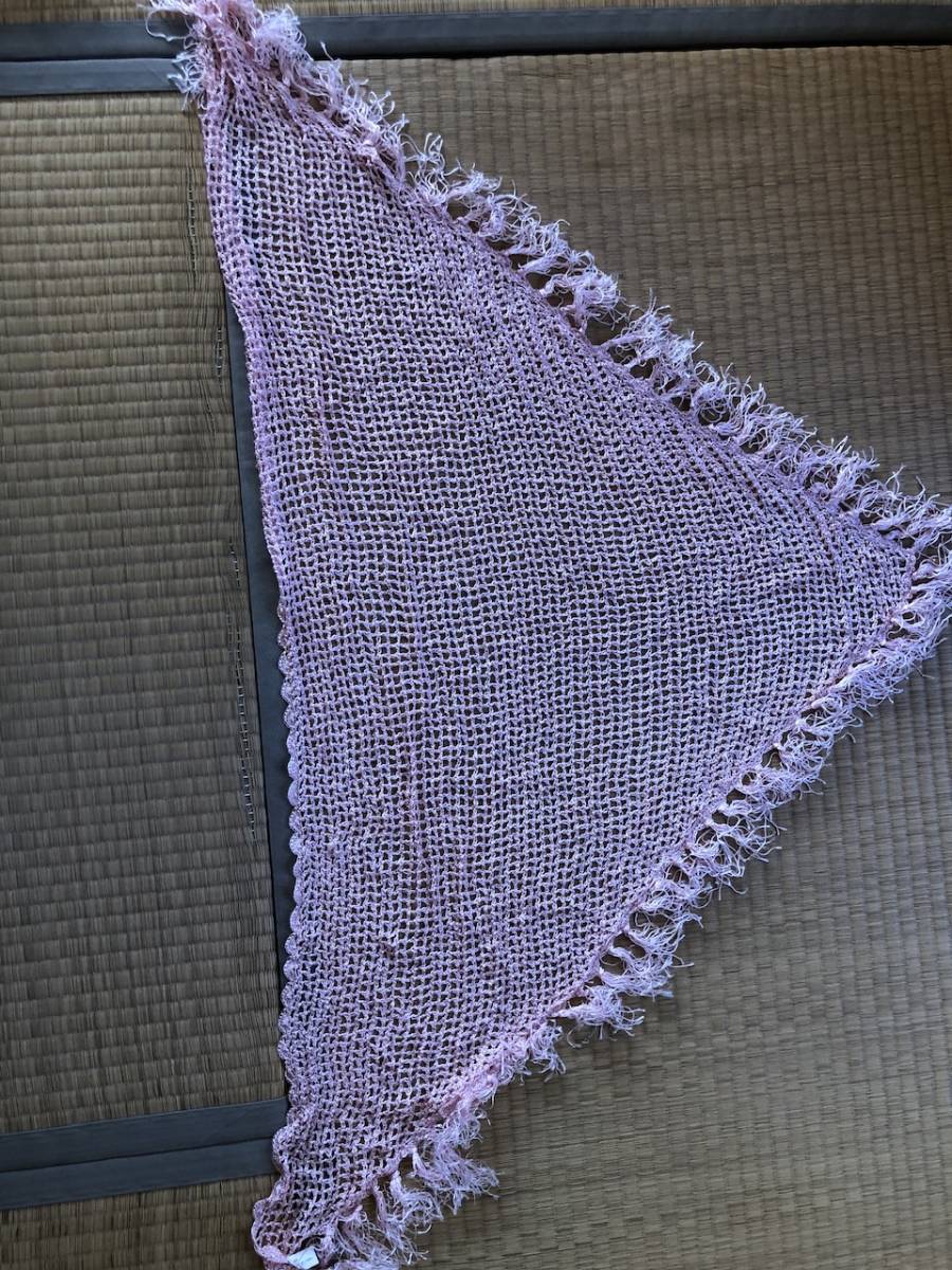 ピンクのレース編みのショール拍卖