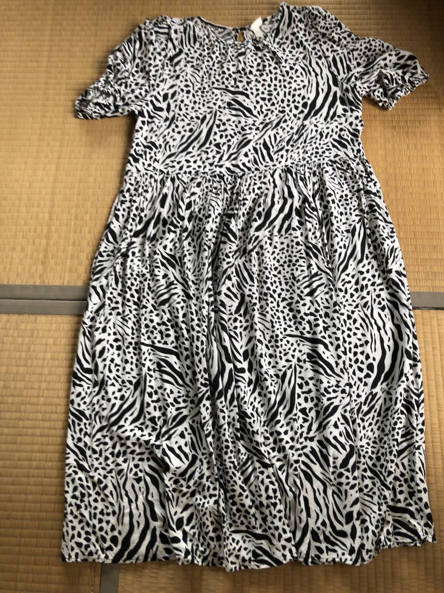 H&M アニマル柄ワンピース サイズM拍卖