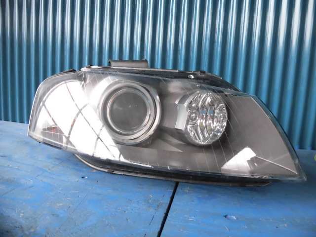 アウディ A3 8P ヘッドライト 右 Y626拍卖
