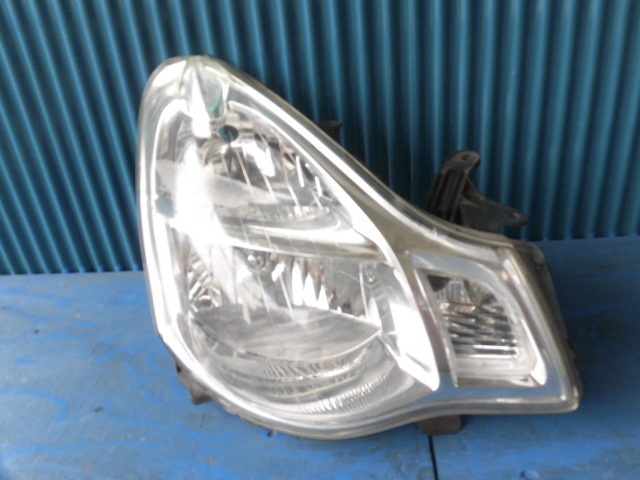 日産 ブルーバード シルフィー NG11 ヘッドライト 右 Y627拍卖