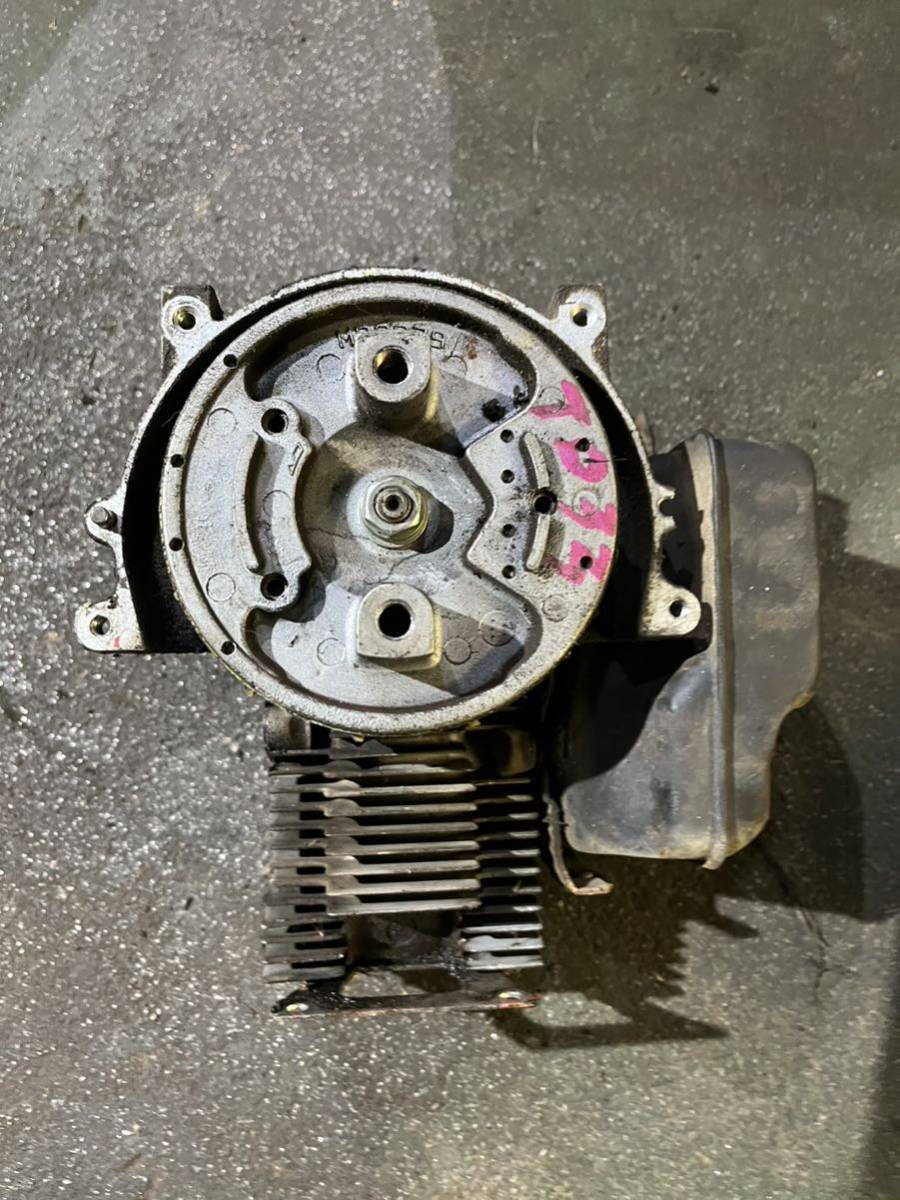 草刈機刈払機 部品パーツ エンジン 部品取り用 圧縮あり ジャンク取扱 カワサキ TD33拍卖