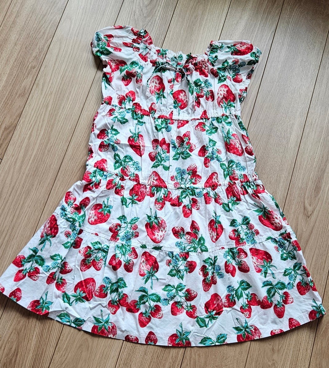 ♪ジェーンマープルいちご&野いちごの白ワンピース♪拍卖