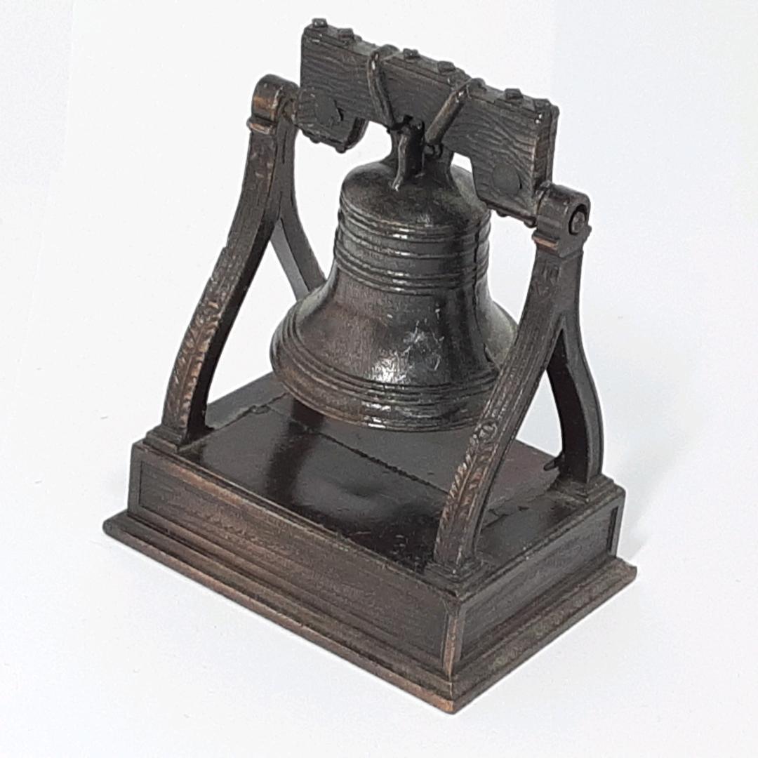 送料無料)ベル 鐘 アンティーク 鉛筆削り 7x6x4cm A16123拍卖