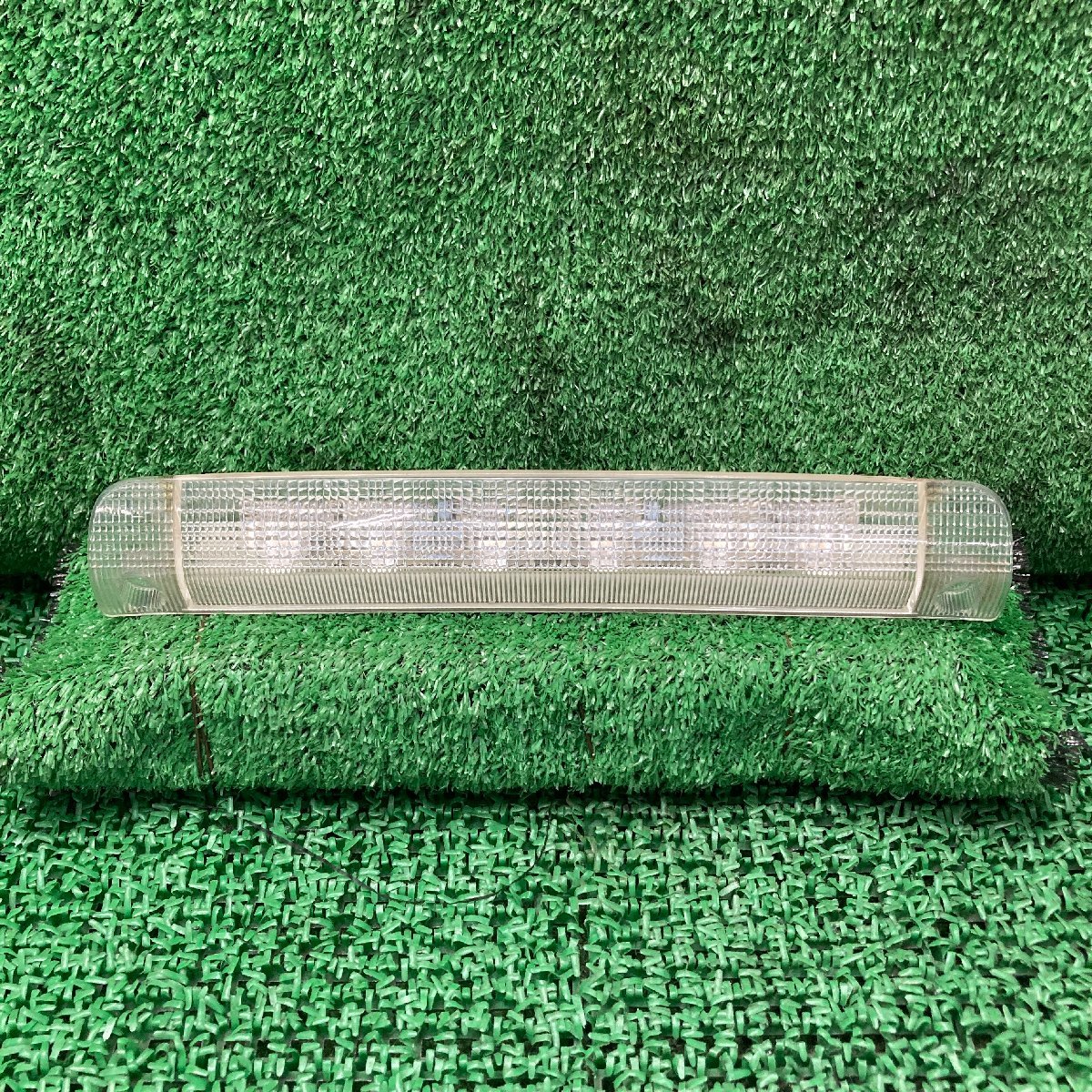 ♪♪ノア S ZRR70W ハイマウントストップランプ KOITO 42-48(W6433)♪♪拍卖