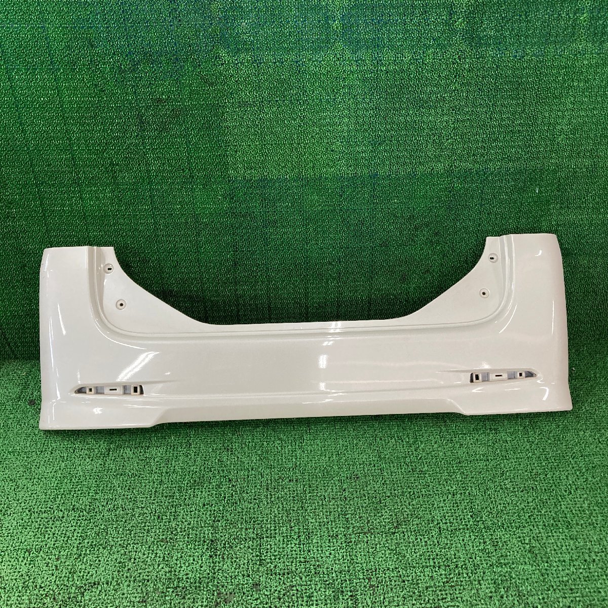 ♪♪タント L375S L385S リアバンパー パール カラーNO不明 52159-B2420 (W6497)♪♪拍卖