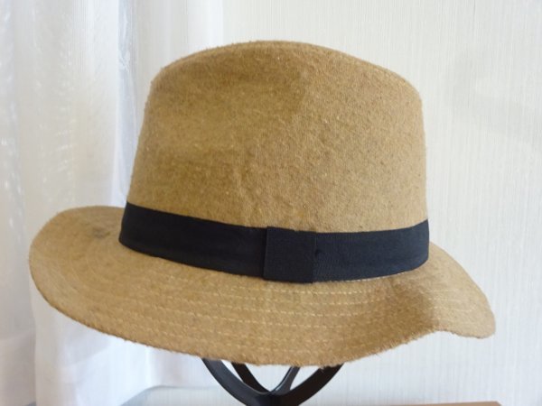 ... erimakee ... エリマキ メンズ・レディース ベージュ色 中折れハット サイズ57・5cm キャップ 帽子 ソフト帽拍卖