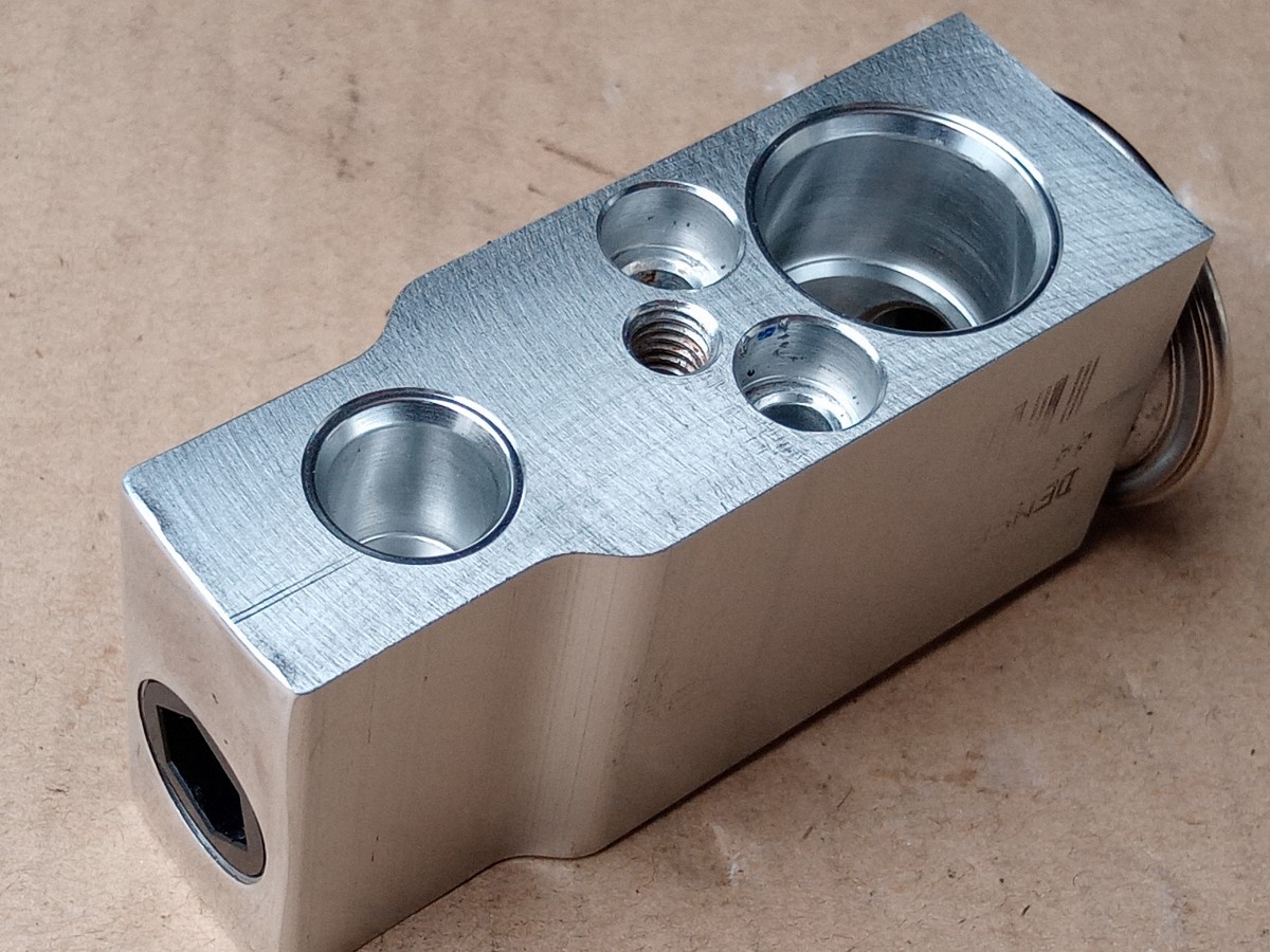 ☆DAIHATSU ダイハツ タント L350S 純正エアコン部品 DENSO製 エキスパンションバルブ 動作良好!☆拍卖