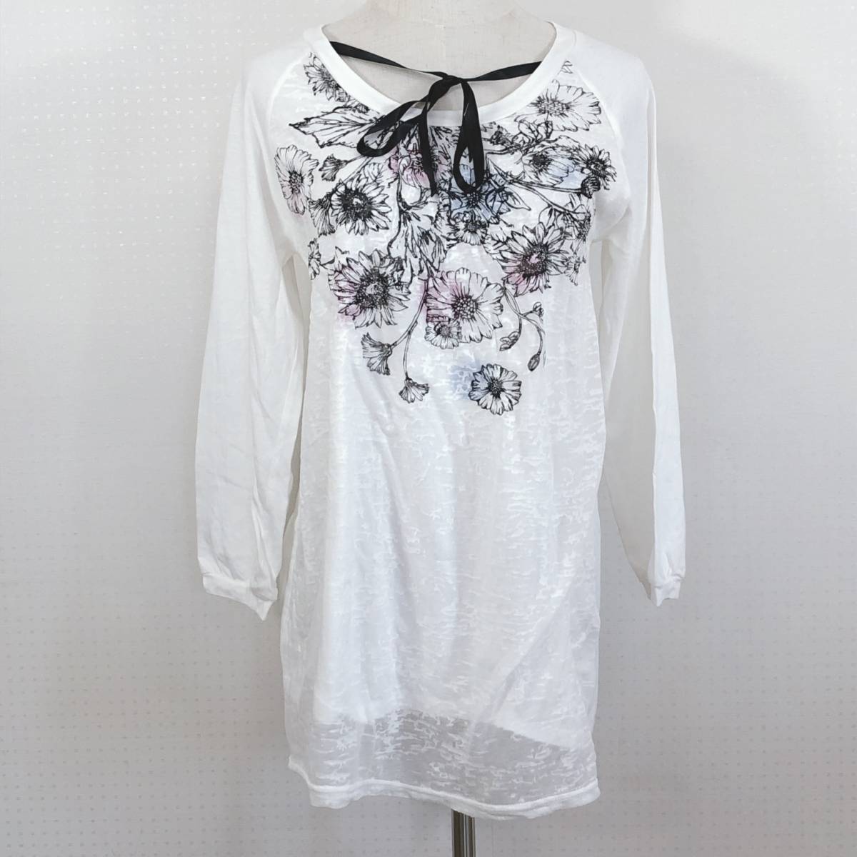 AS0932 Fika レディース トップス Tシャツ ブラウス 長袖 リボン取り外し可 Mサイズ ホワイト 白 ブラック 黒 花柄 植物 ボタニカル 綿 春拍卖