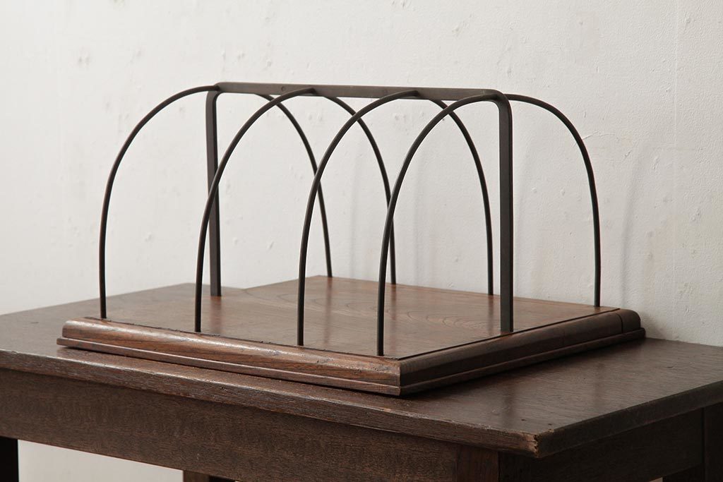 R-039568 アンティーク雑貨 和製アンティーク ケヤキ材 両面使いができる珍しいデザインの本立て(ブックエンド)(R-039568)拍卖