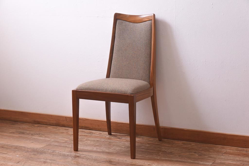 R-039621 ヴィンテージ家具 北欧ヴィンテージ G-PLAN(ジープラン) しなやかなラインが魅力的なダイニングチェア(ワークチェア、椅子)拍卖