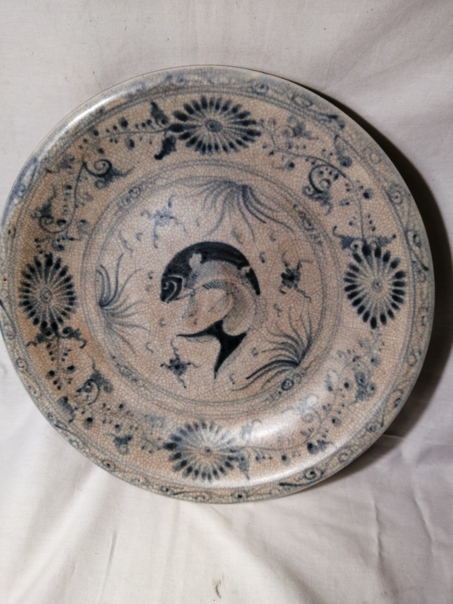 安南写し 染付魚文皿 19世紀頃 青花 染付 タイ ソコタイ 倣古 皿 大皿 84SR01n2拍卖