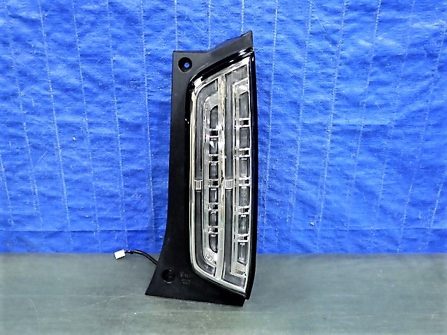 S1438 N-WGNカスタム JH3 JH4 右テール LED W4848 N WGN カスタム N ワゴン カスタム 美品 拍卖